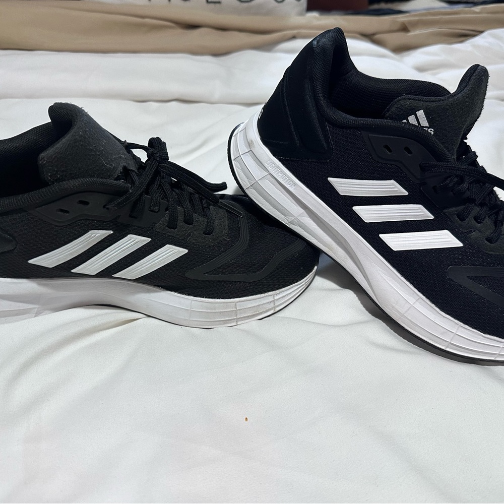 Men’s DURAMO 10 RUNNING SHOES size 7